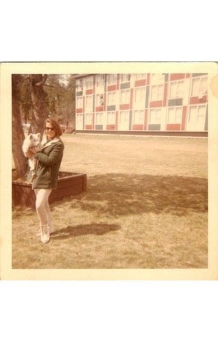 1970s woman green coat - 1970s, maltese